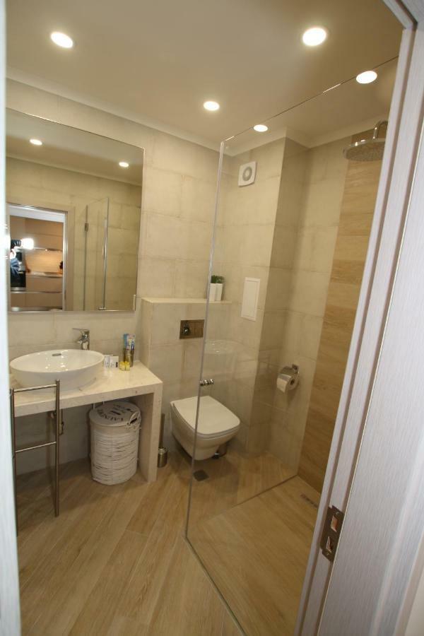 Apartment Angelov Varna Esterno foto