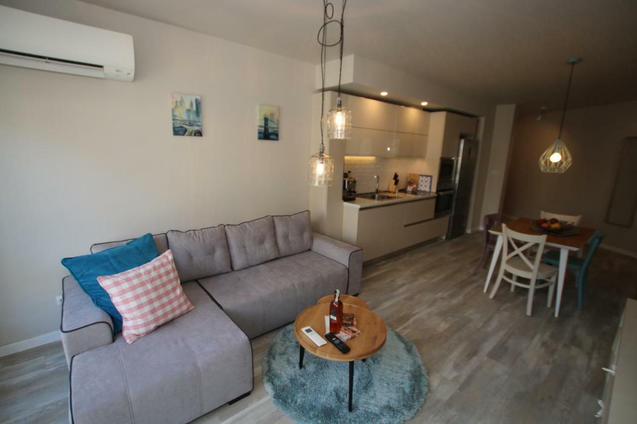 Apartment Angelov Varna Esterno foto